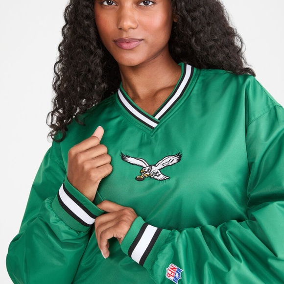 Philadelphia Eagles Trainer’s Jacket - Picture 3 of 5